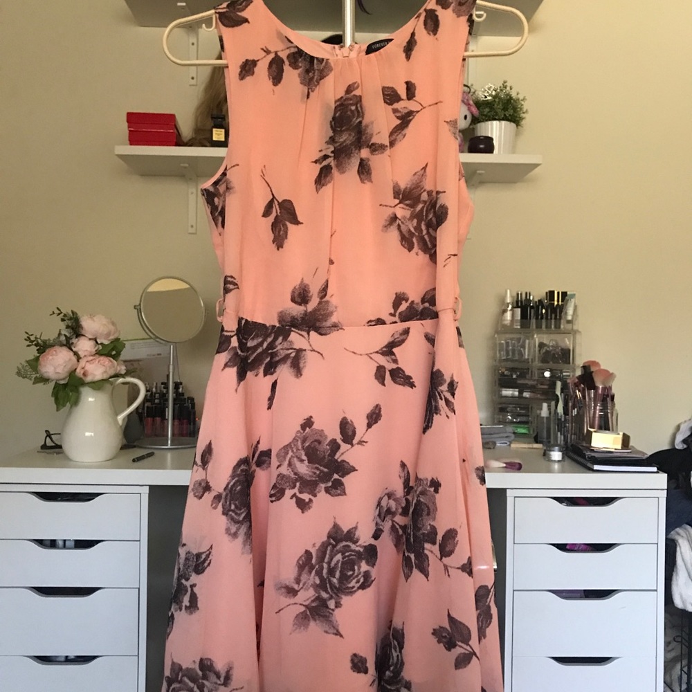 Forever 21 SM Sleeveless Coral Floral Spring Dress